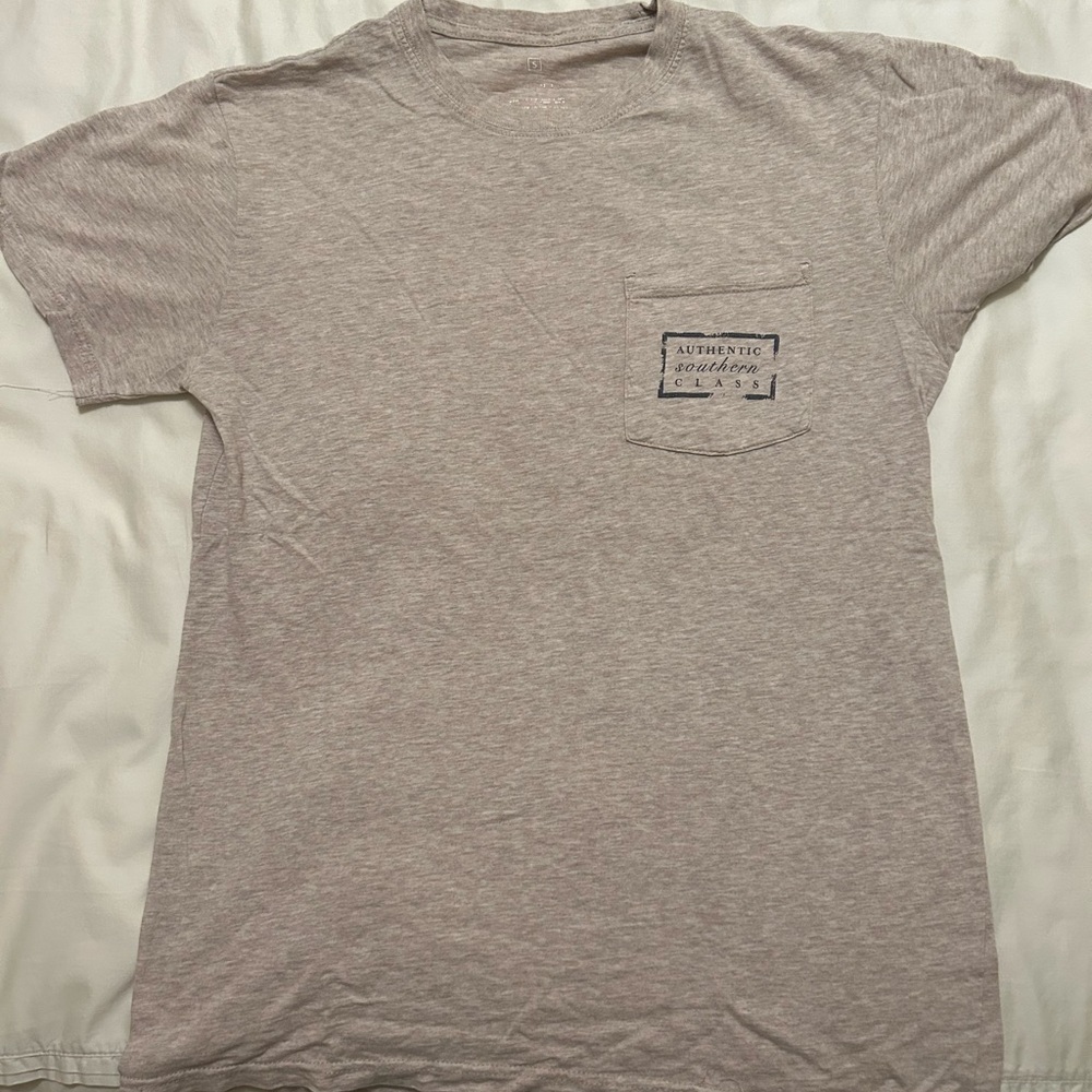 IC COLLECTION Gray Short Sleeve Tee with Minimalist Design
